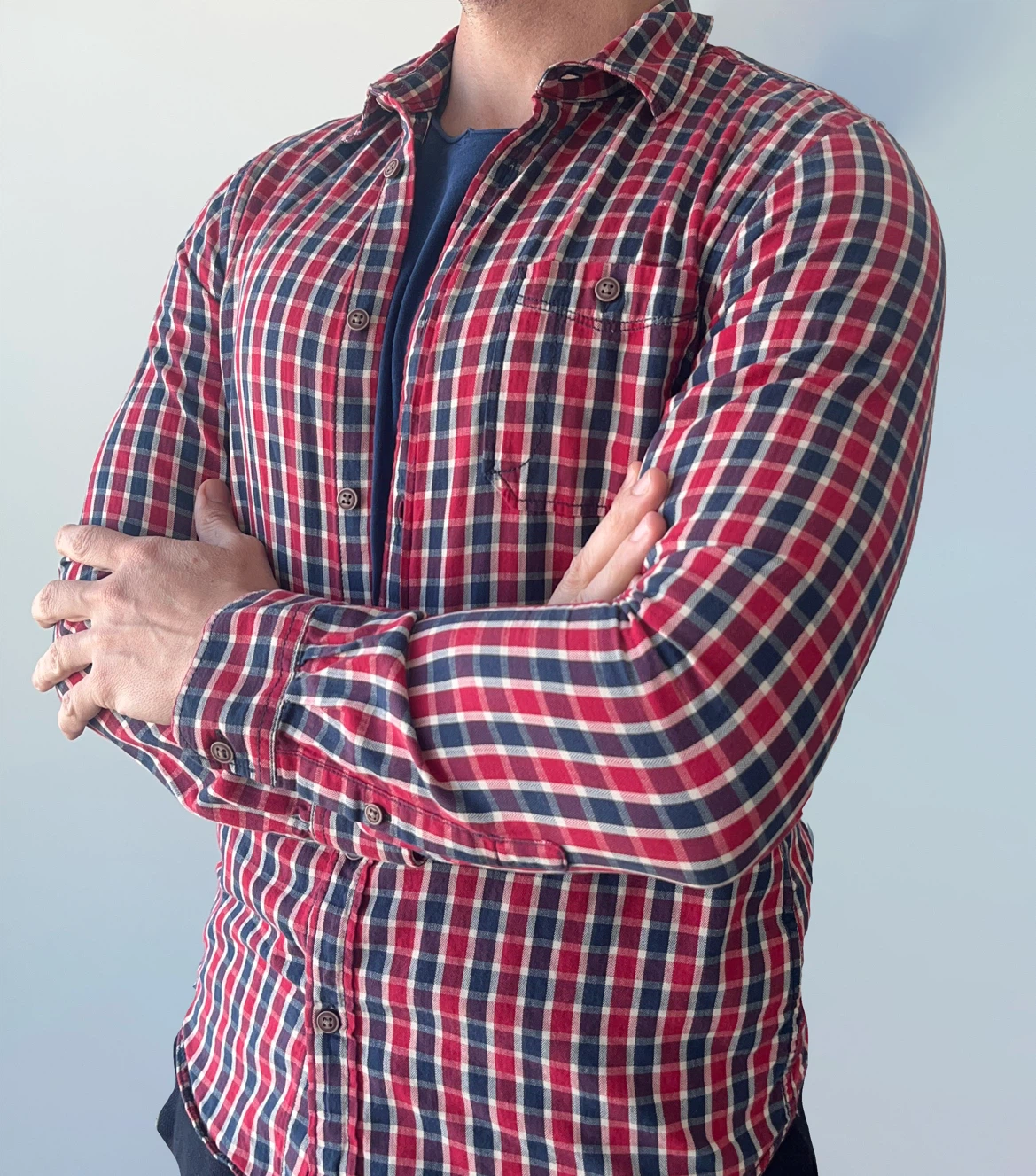 Men’s Long-sleeve Plaid Shirt – Size Small