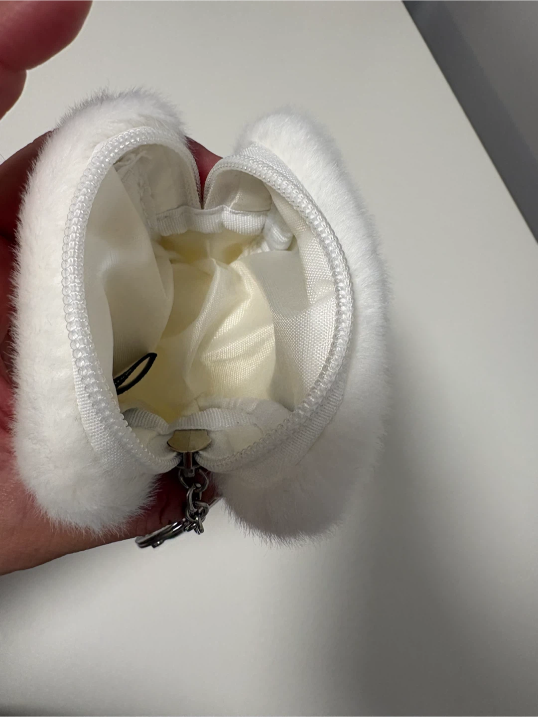 Twice White Fuzzy Pouch with Keychain - photo 4