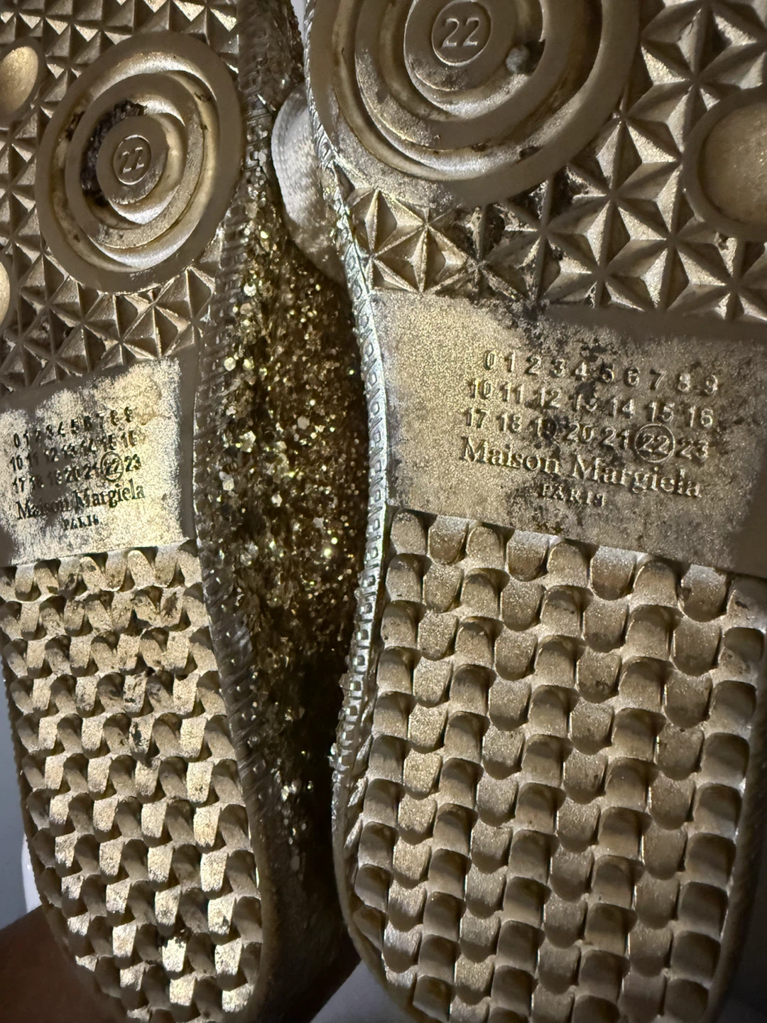 Maison Margiela Replica Gold Glitter Sneakers Size 40 - photo 3