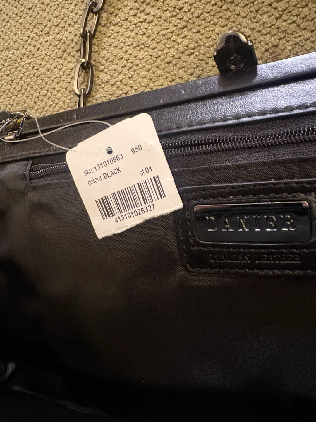 Danier Black Clutch with Chain Strap - photo 3