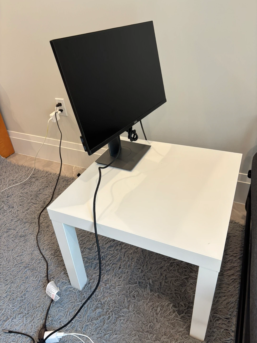 Dell Monitor and/or table