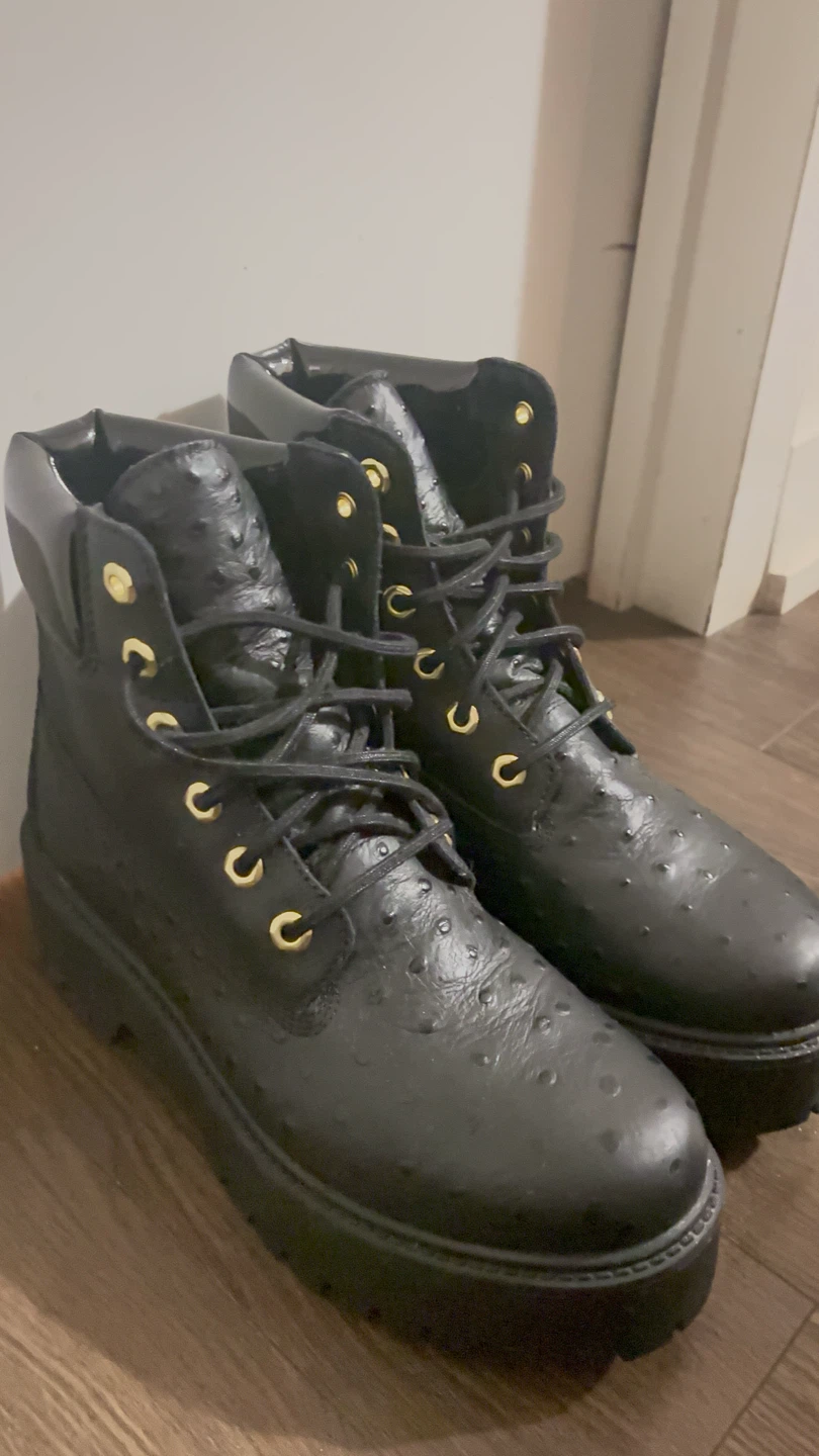 Timberland Black Ostrich Embossed Lace-Up Boots - photo 2