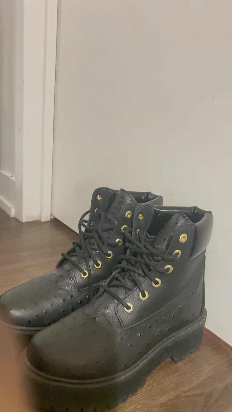 Timberland Black Ostrich Embossed Lace-Up Boots - photo 3
