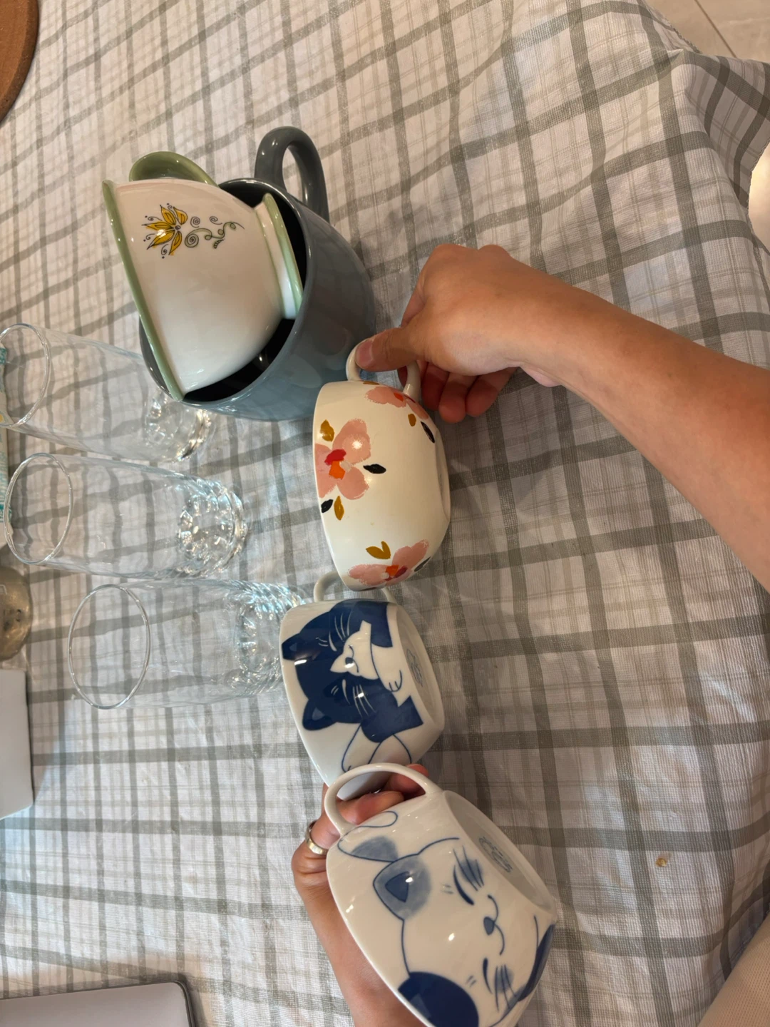 Cups and glasses