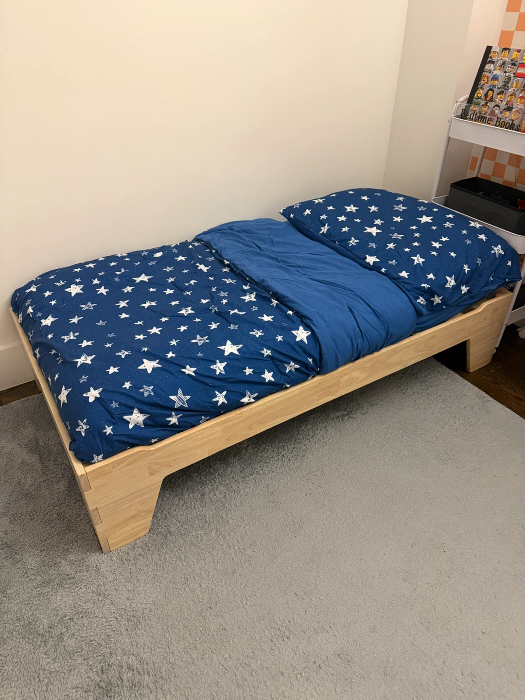 LIKE NEW TODDLER MONTESSORI BED