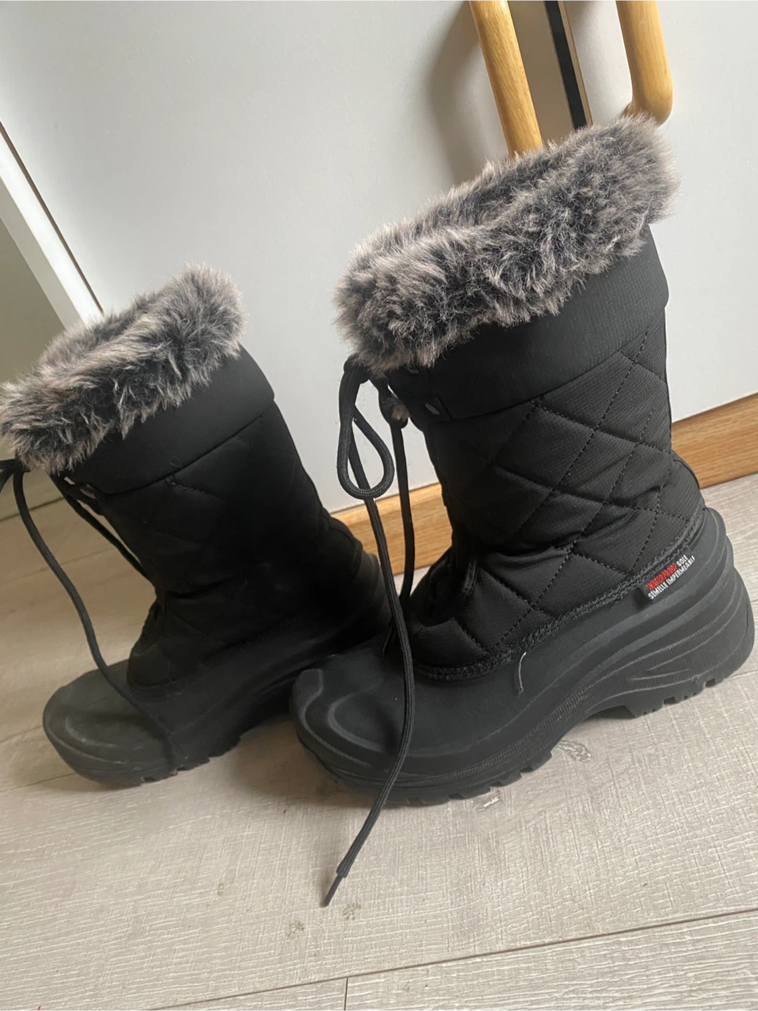 Black Quilted Winter Boots with Faux Fur Trim - photo 2