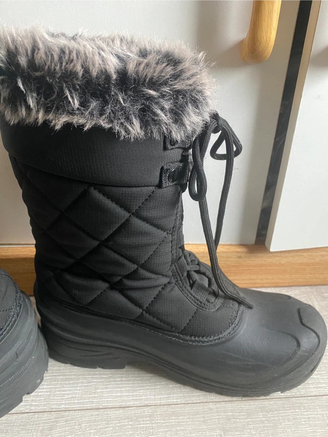 Black Quilted Winter Boots with Faux Fur Trim - photo 3