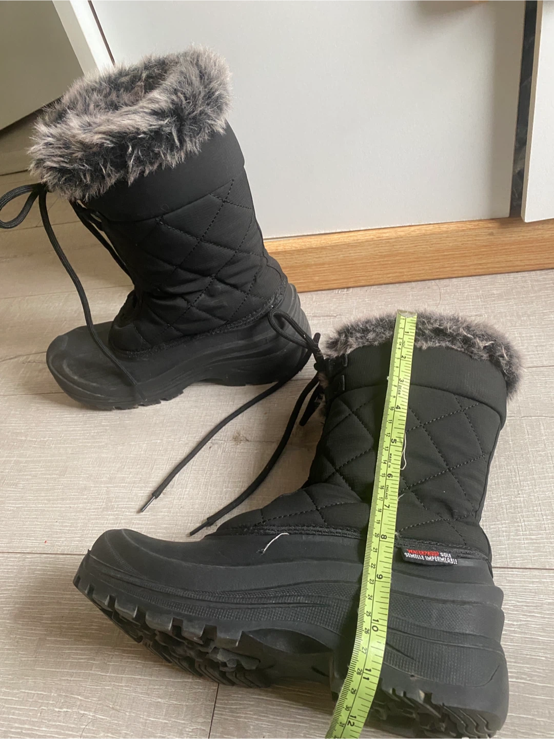 Black Quilted Winter Boots with Faux Fur Trim - photo 4