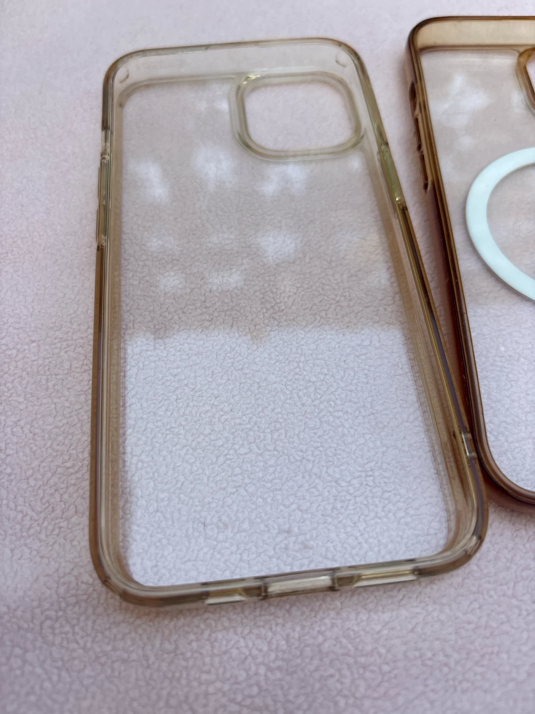 2 iPhone 14 Cases (one with MagSafe Ring) - photo 4