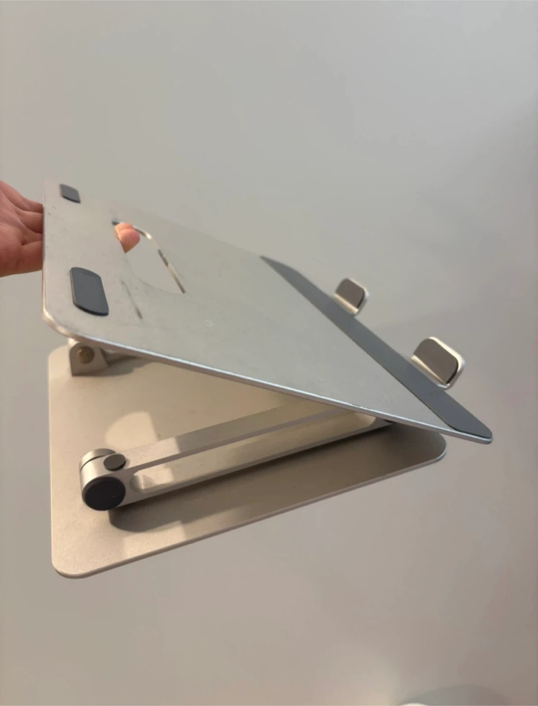 Adjustable Aluminum Laptop Stand