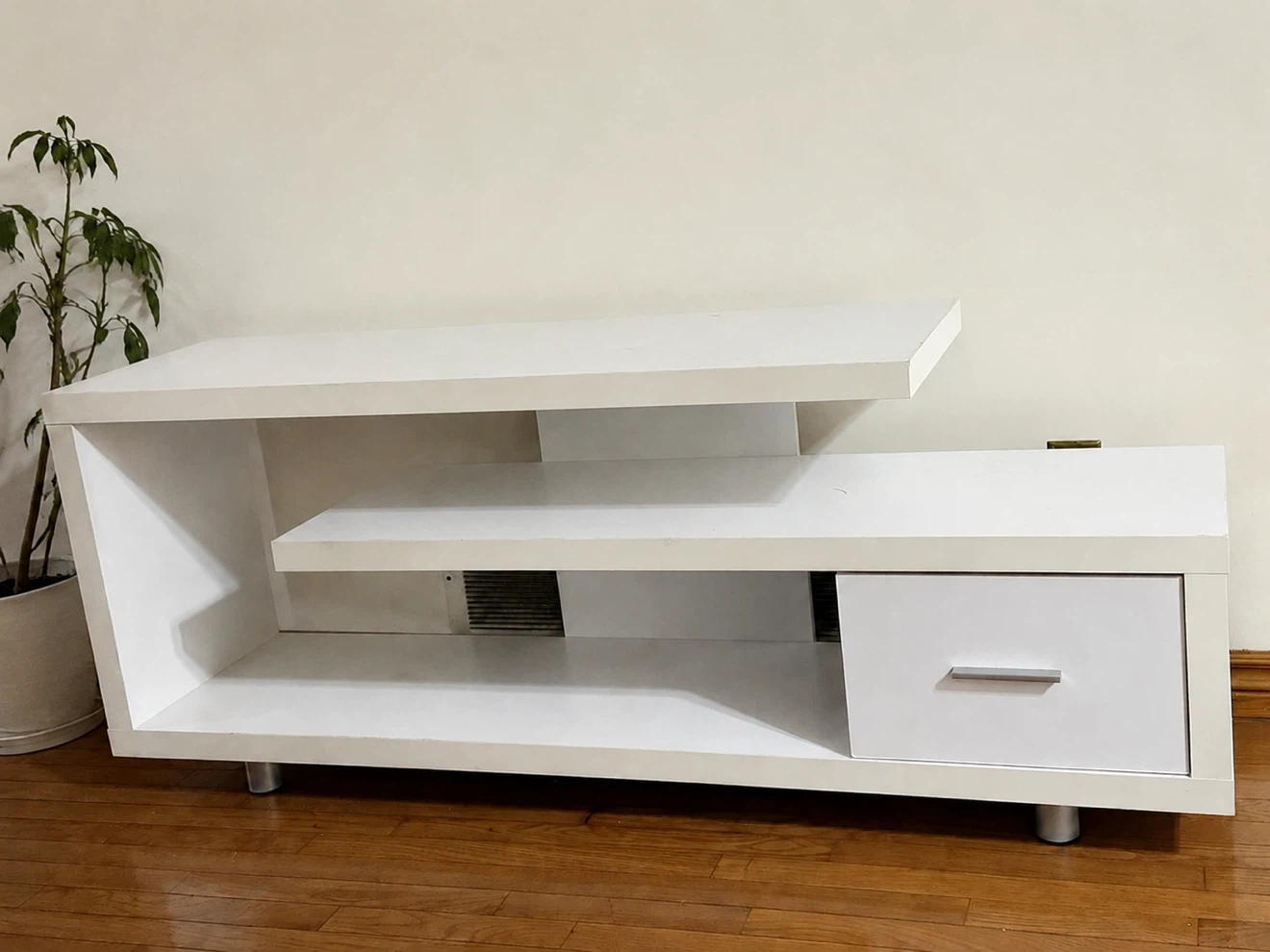 TV Stand - photo 2