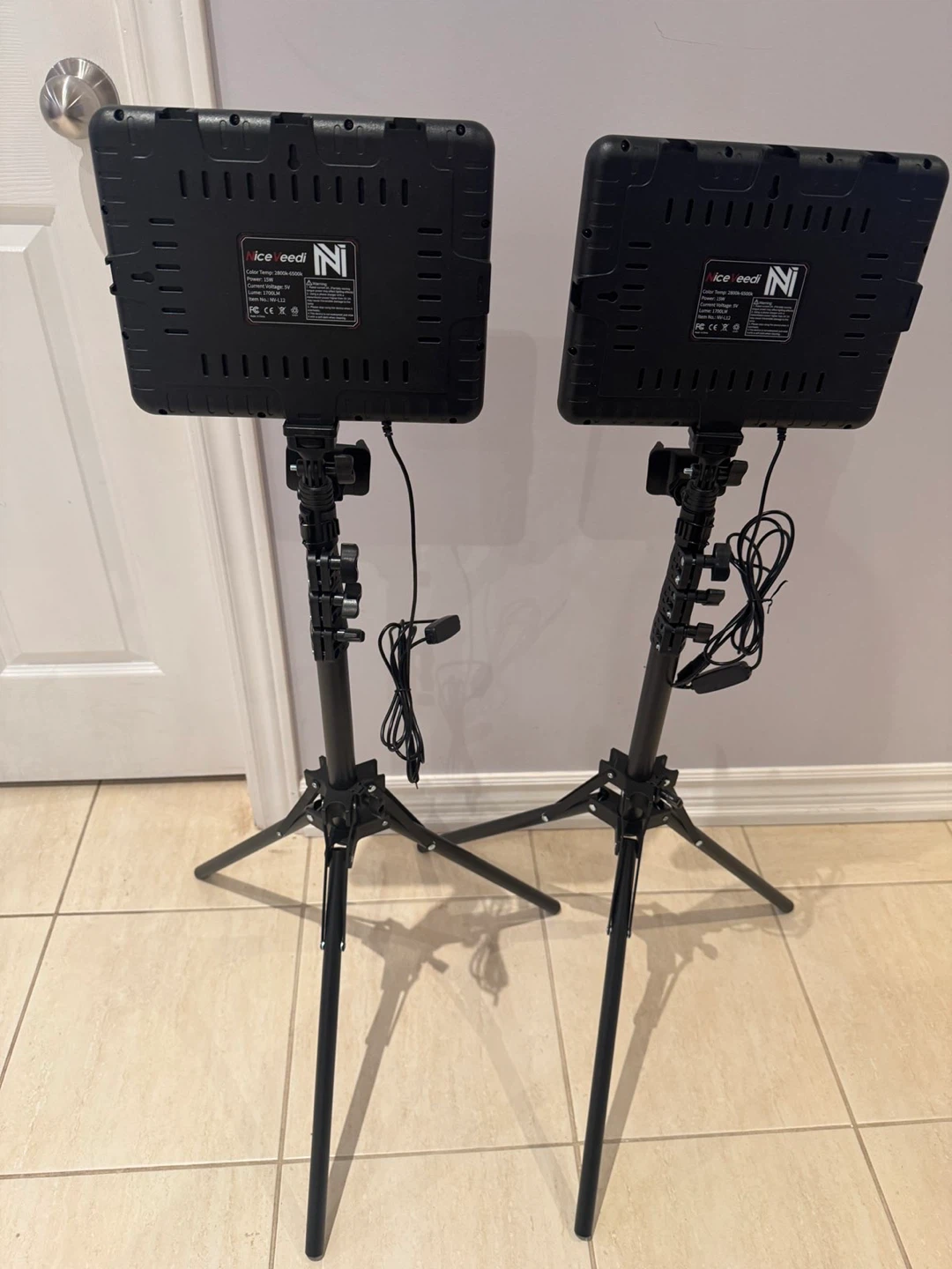 NiceVeedi NV-L12 LED Light Panels with Tripods (2-Pack) - photo 2