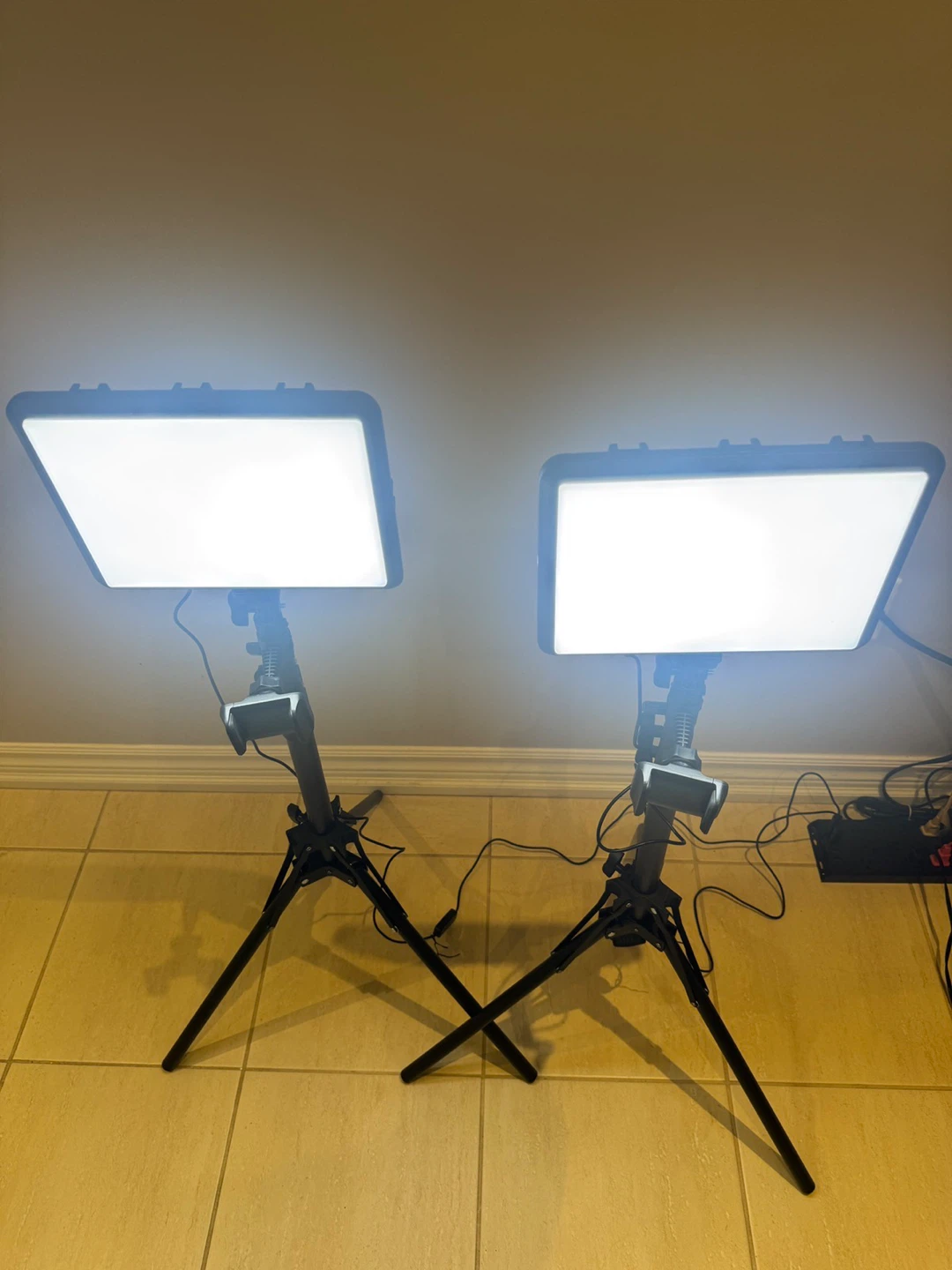 NiceVeedi NV-L12 LED Light Panels with Tripods (2-Pack) - photo 5