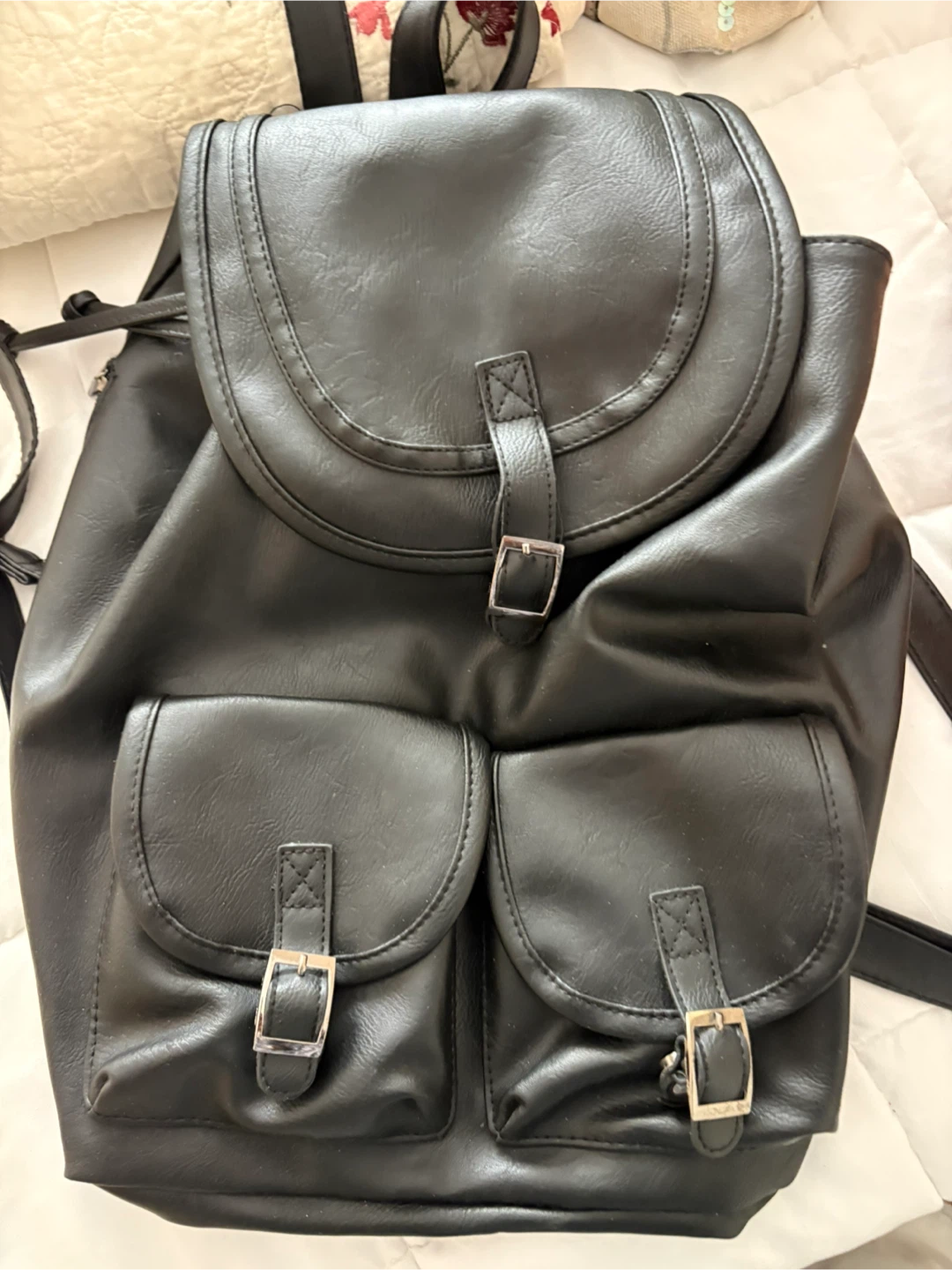 Women’s Assorted Handbags Bundle - photo 4