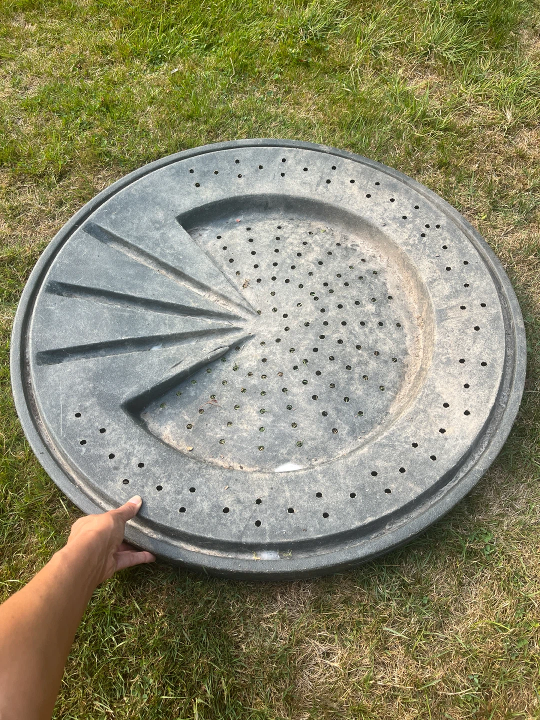 Round Plastic Grate Lid
