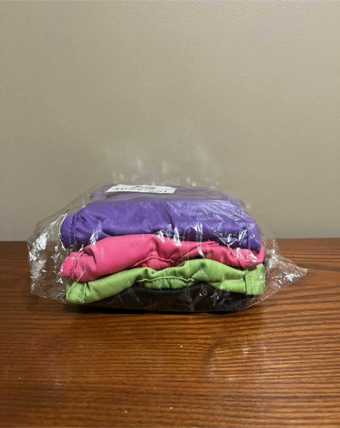 PET DIAPERS (S) & PET T-SHIRT BUNDLE (M) - photo 4