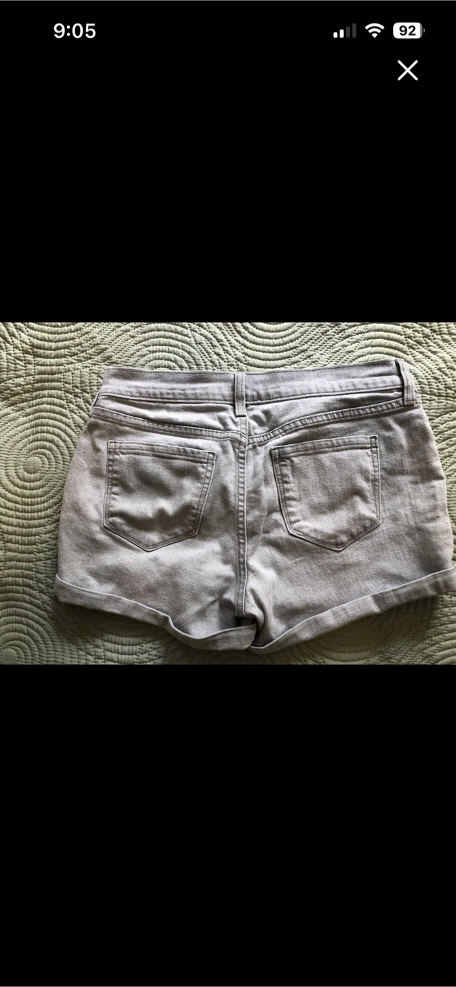Old Navy Boyfriend grey jean shorts  - size 4 - photo 2