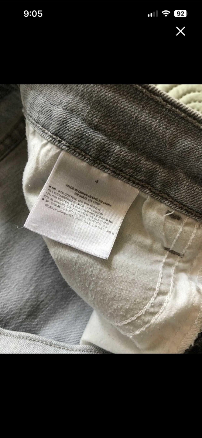 Old Navy Boyfriend grey jean shorts  - size 4 - photo 3