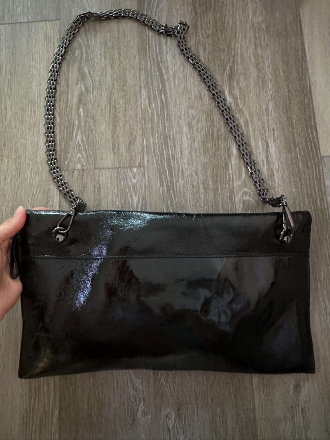 Mimco Black Patent Leather Envelope Clutch with Chain - photo 3