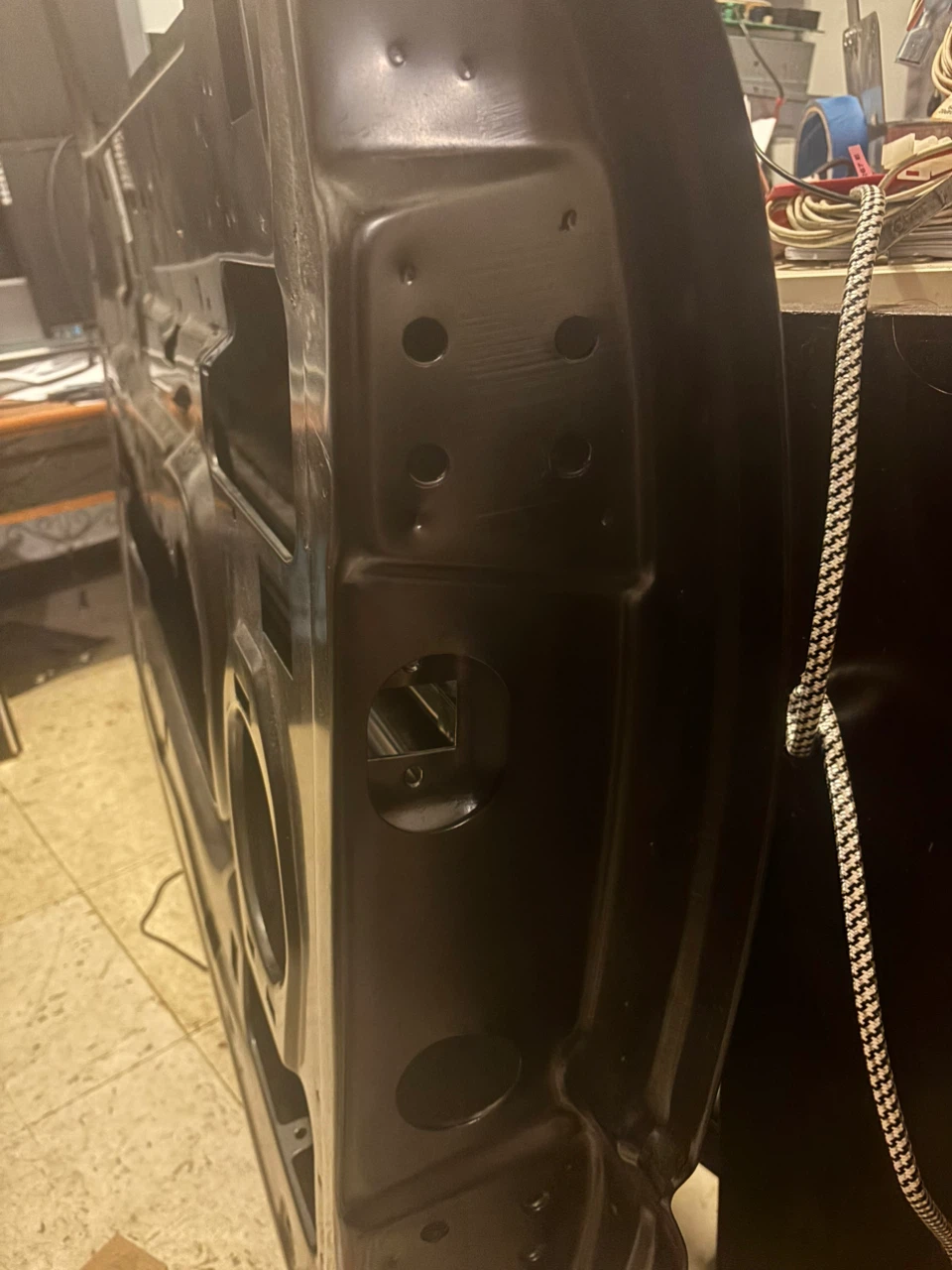 Silverado / sierra driver Door Shell 99-2002 - photo 2