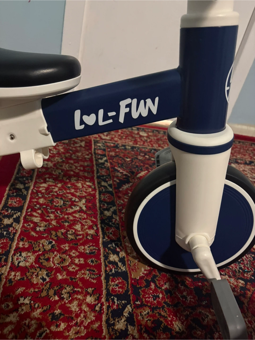 LOL-FUN Tricycle with Handle