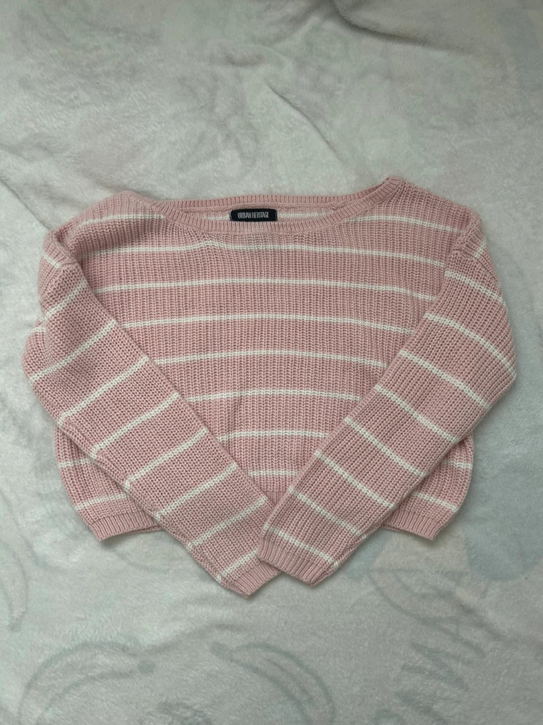 ⭐️ PINK & WHITE STRIPED SWEATER ⭐️