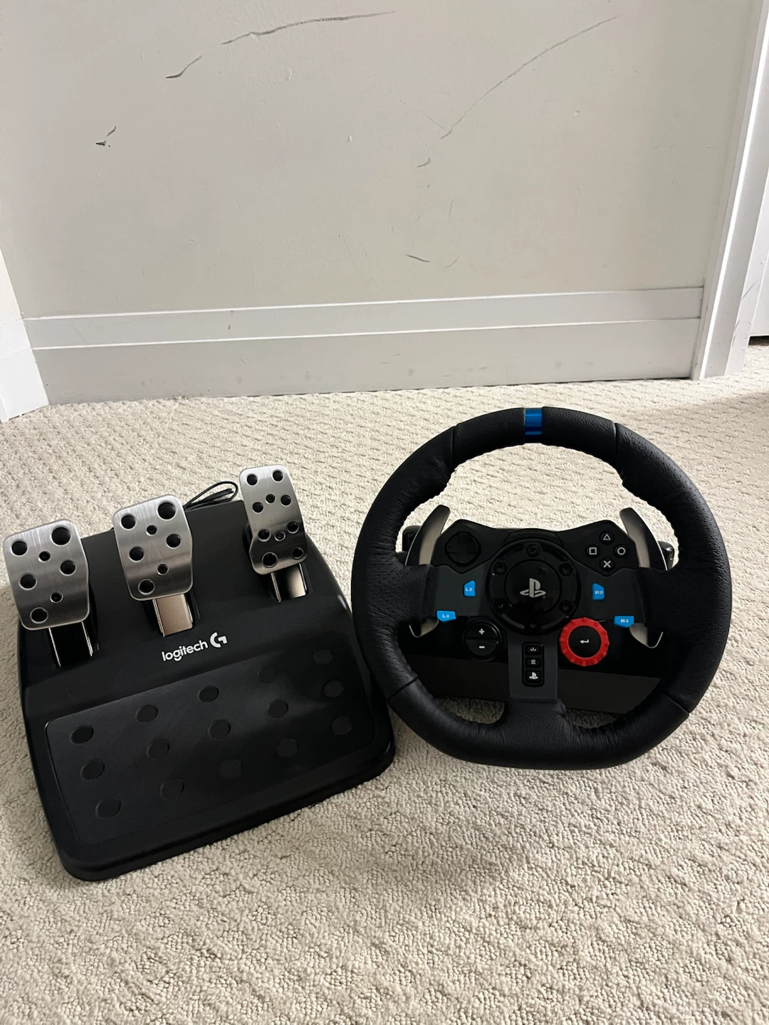 Logitech G29 Racing Wheel and Pedals (FOR PLAYSTATION/PC) - photo 2