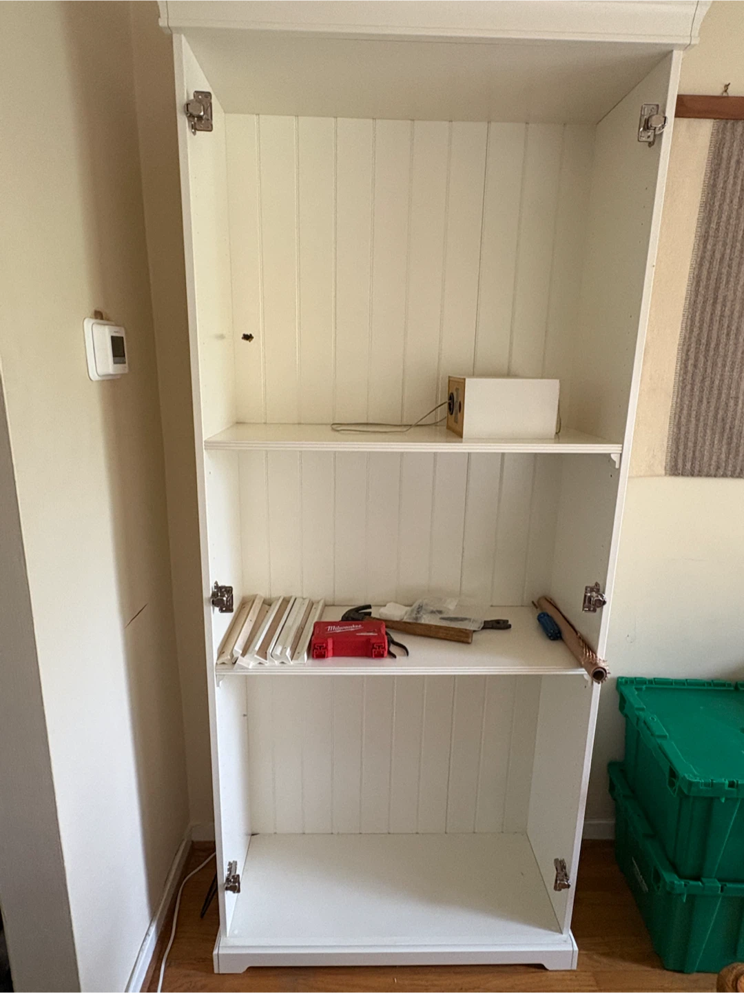 IKEA White display cabinet with glass doors - photo 3