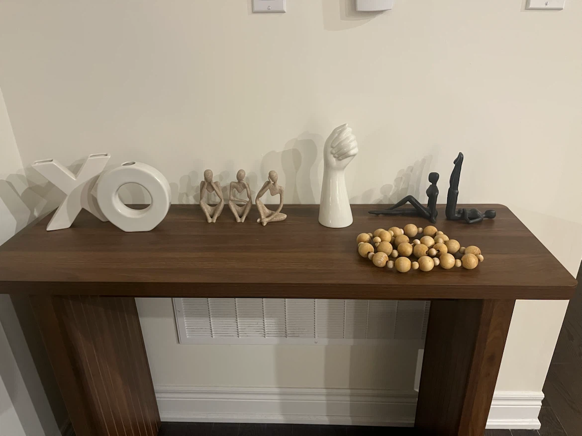 Decor - Vases, Figures, and Beads