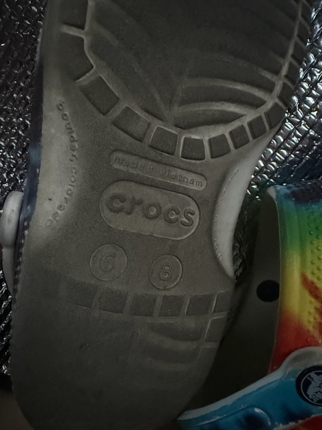 Classic Crocs Tie-Dye Clogs Size 6/8 - photo 2