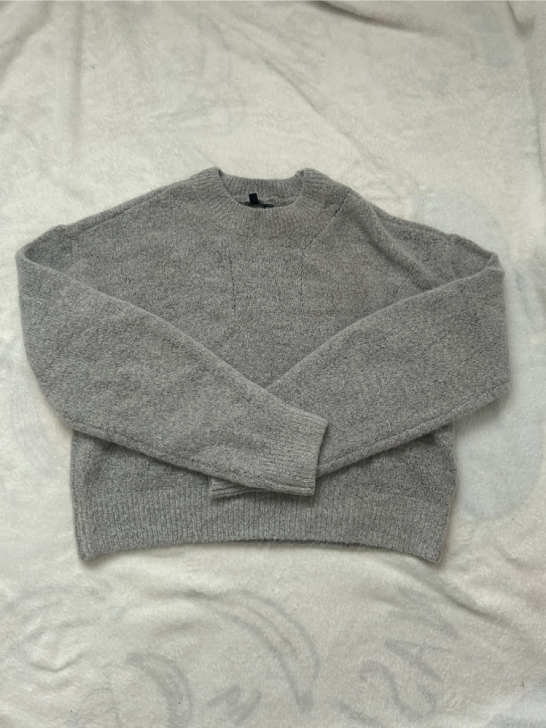 ⭐️ GREY CREWNECK KNIT SWEATER ⭐️