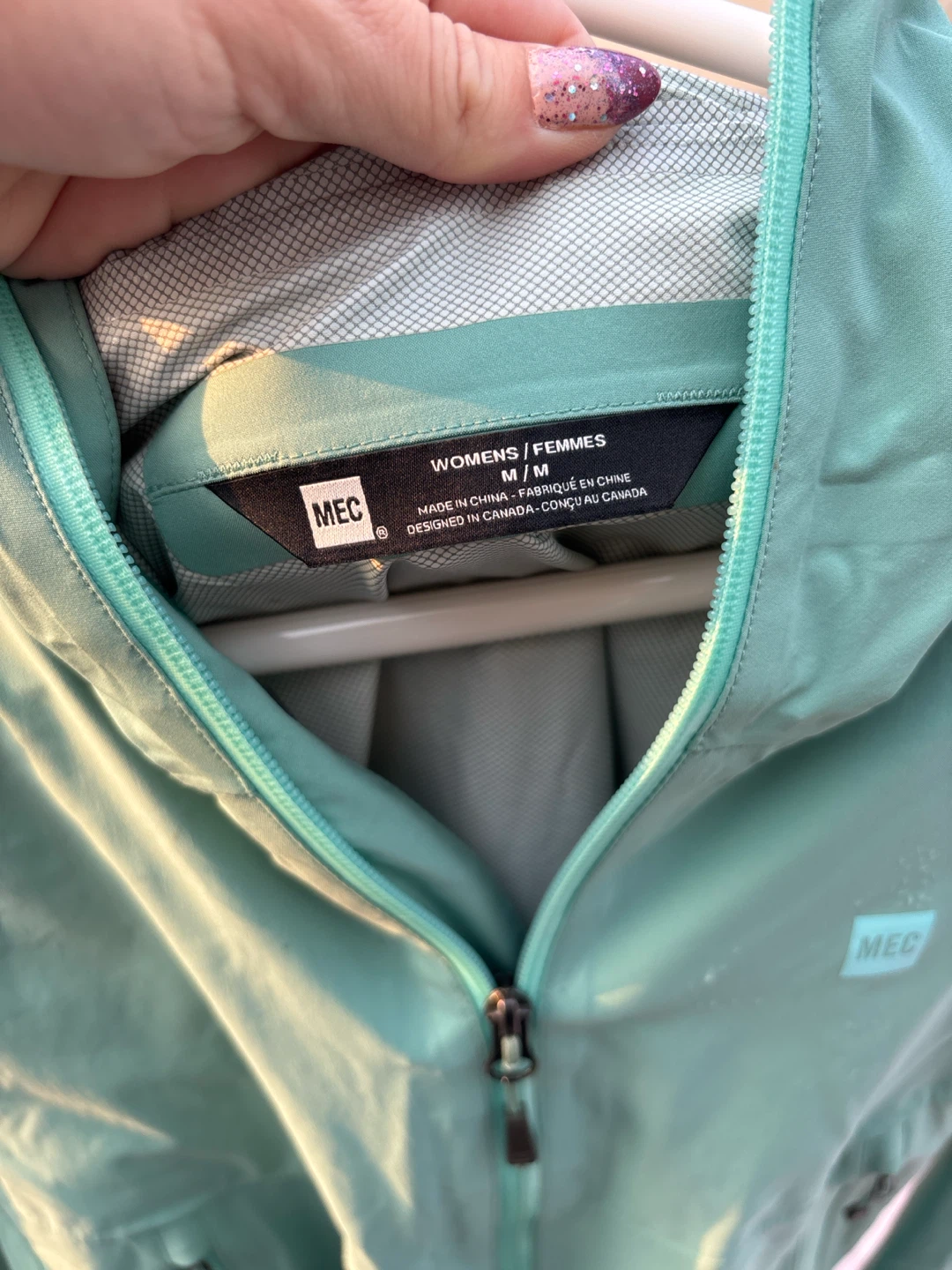 MEC Hooded Windbreaker Jacket - Women's Medium - photo 2