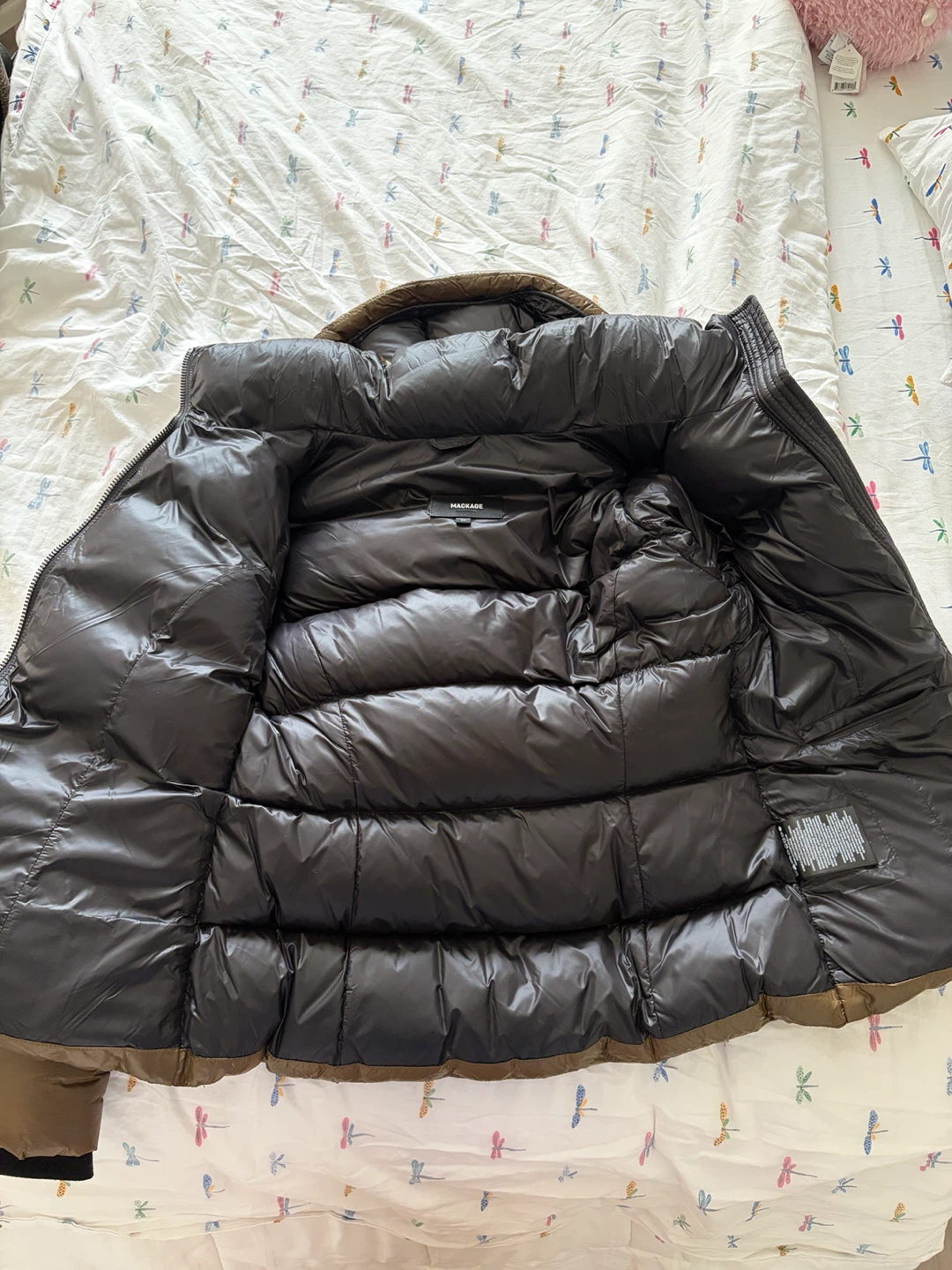 AUTHENTIC Mackage Madalyn Olive Green Light Down Puffer Jacket - photo 5