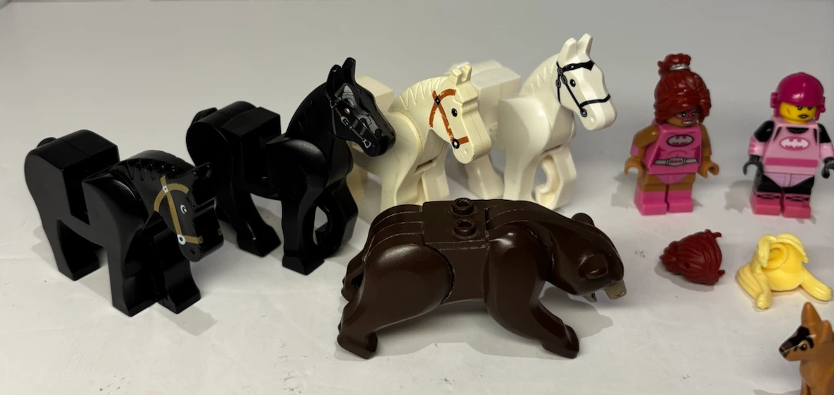 LEGO Friends & City Figures, Animals, and Accessories - photo 2