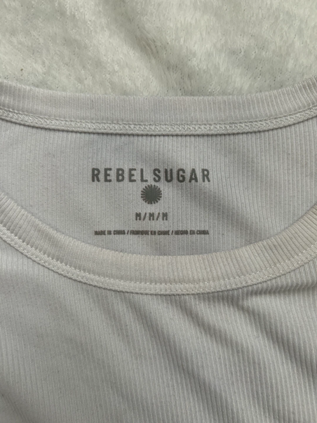 ⭐️ OFF WHITE RIBBED SHORT SLEEVE TEE ⭐️ - photo 2