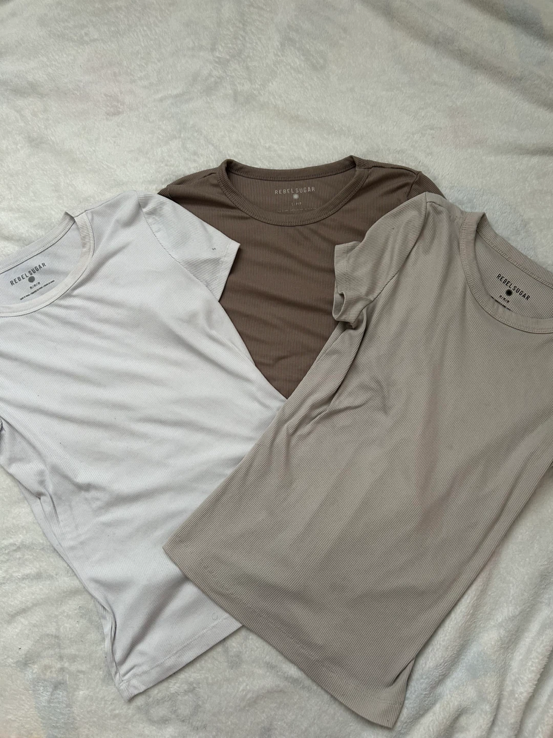 ⭐️ 3 PACK BUNDLE RIBBED TEES ⭐️