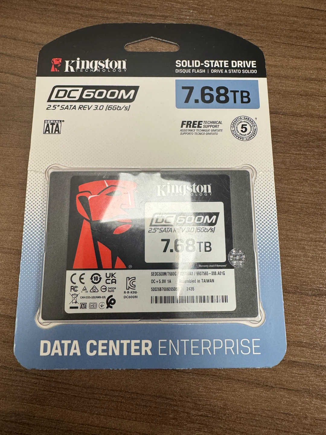Kingston DC600M 7.68TB SSD - photo 2