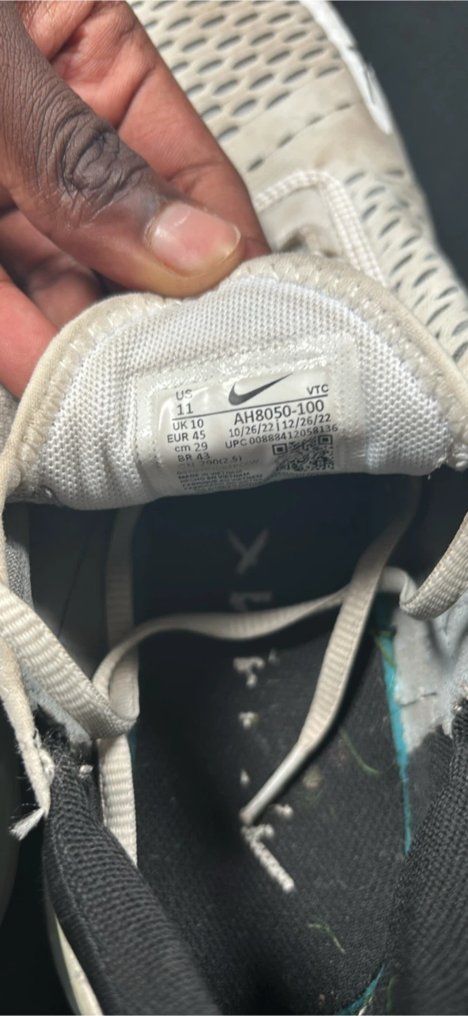 Nike Air Max 270 White Shoes US 11 - photo 3