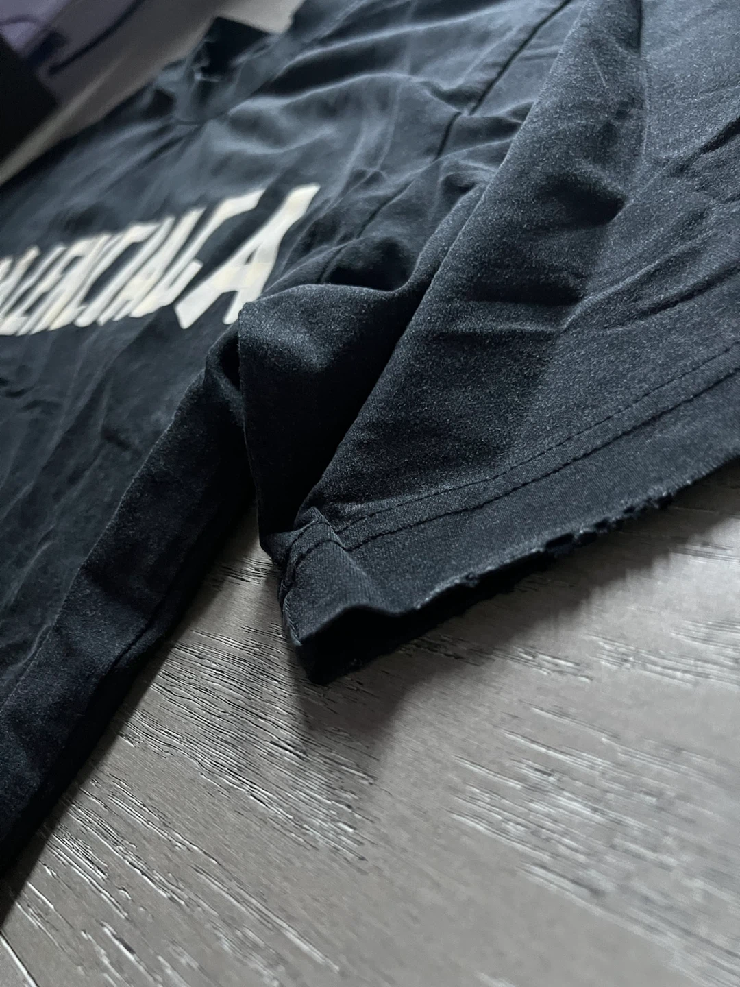 Balenciaga Black Logo T-Shirt - photo 4
