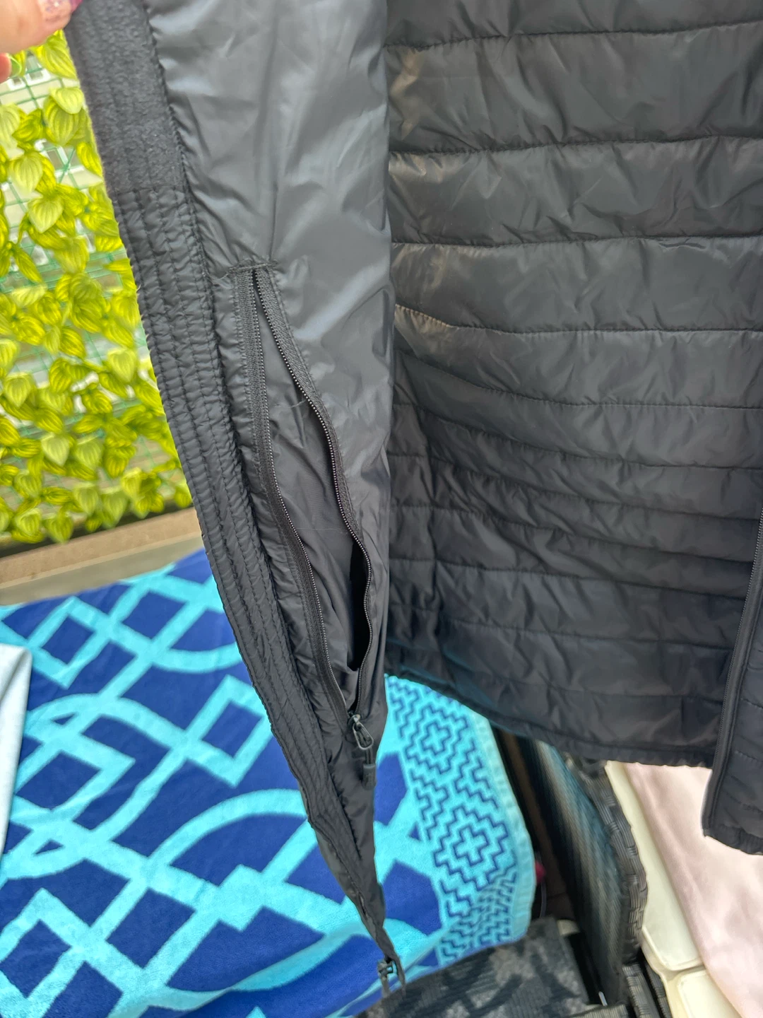 Bench Puffer Vest Size S/P - photo 3