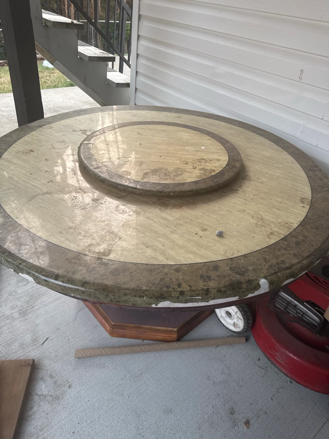 Round Pedestal Dining Table with Marble Top