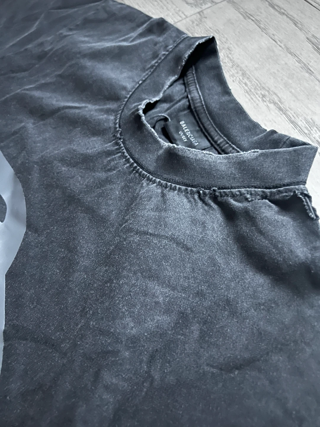 Balenciaga Unisex Black T-Shirt - photo 3