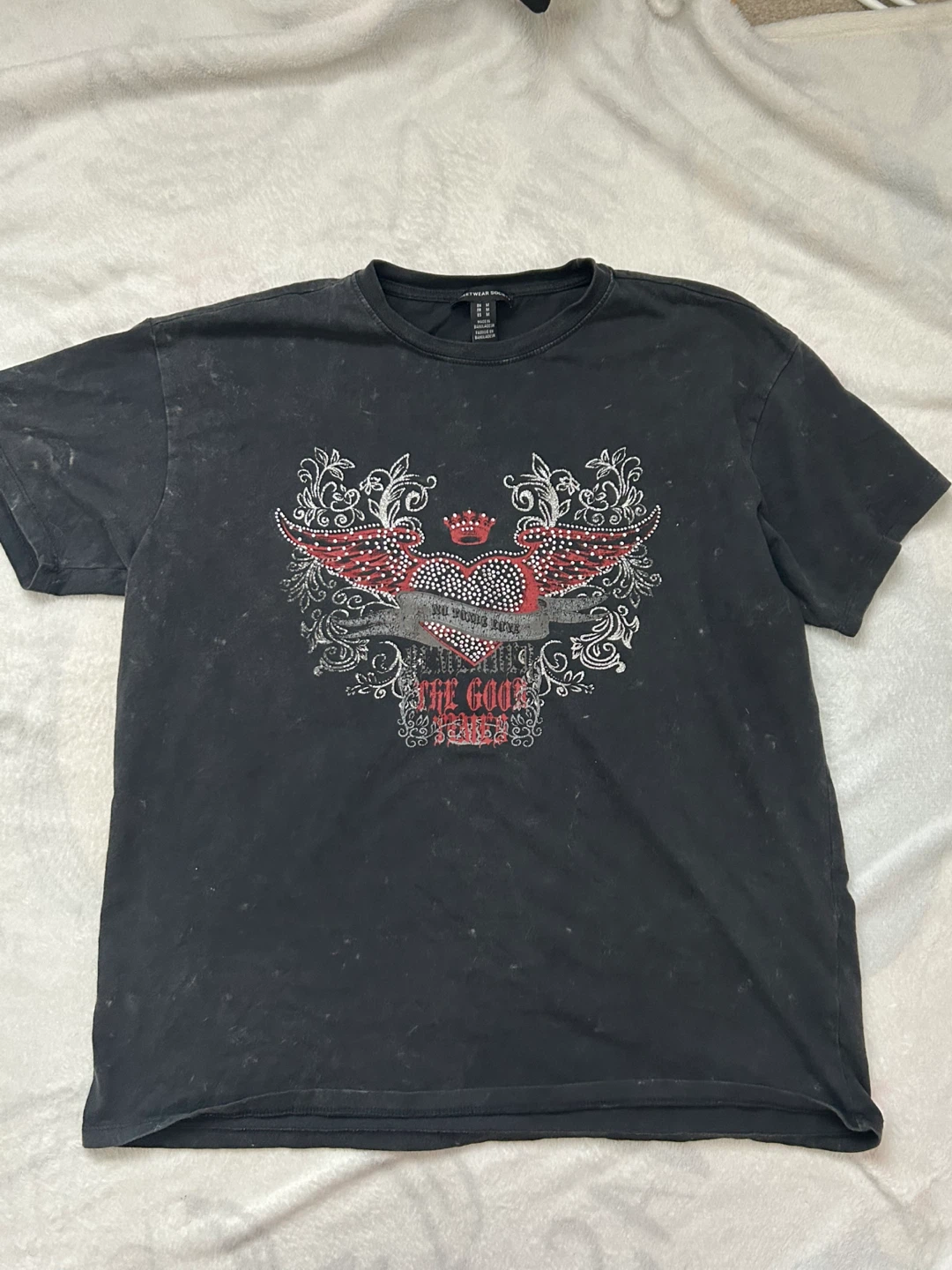 ⭐️ RHINESTONE GRAPHIC TEE ⭐️