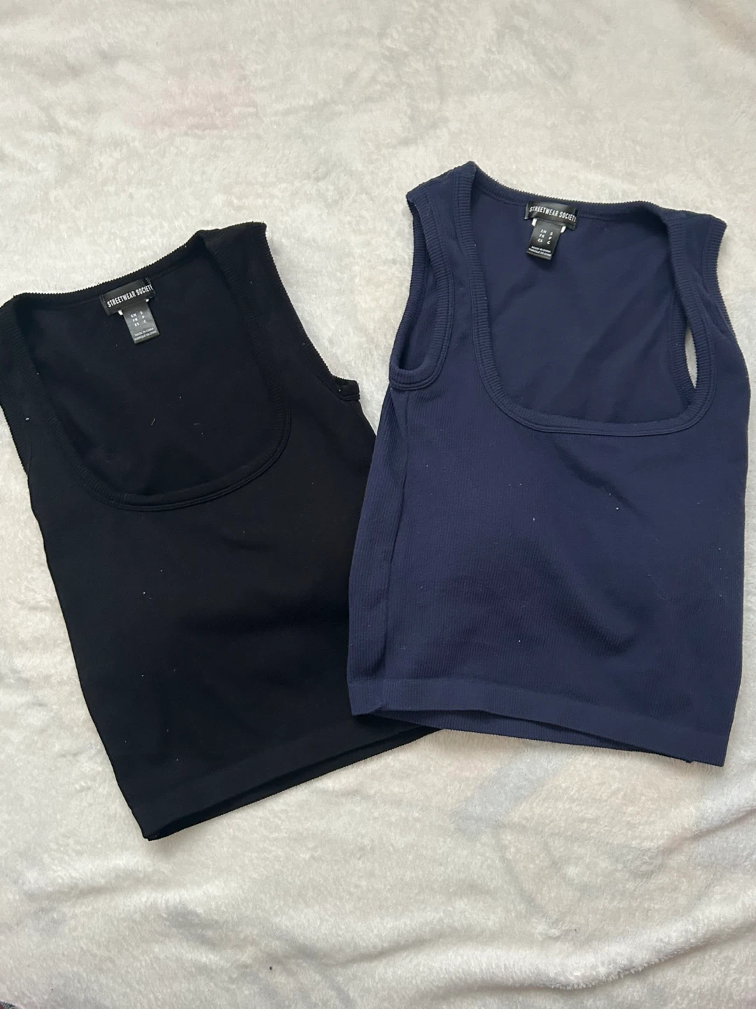 ⭐️ RIBBED TANK TOP BUNDLE ⭐️