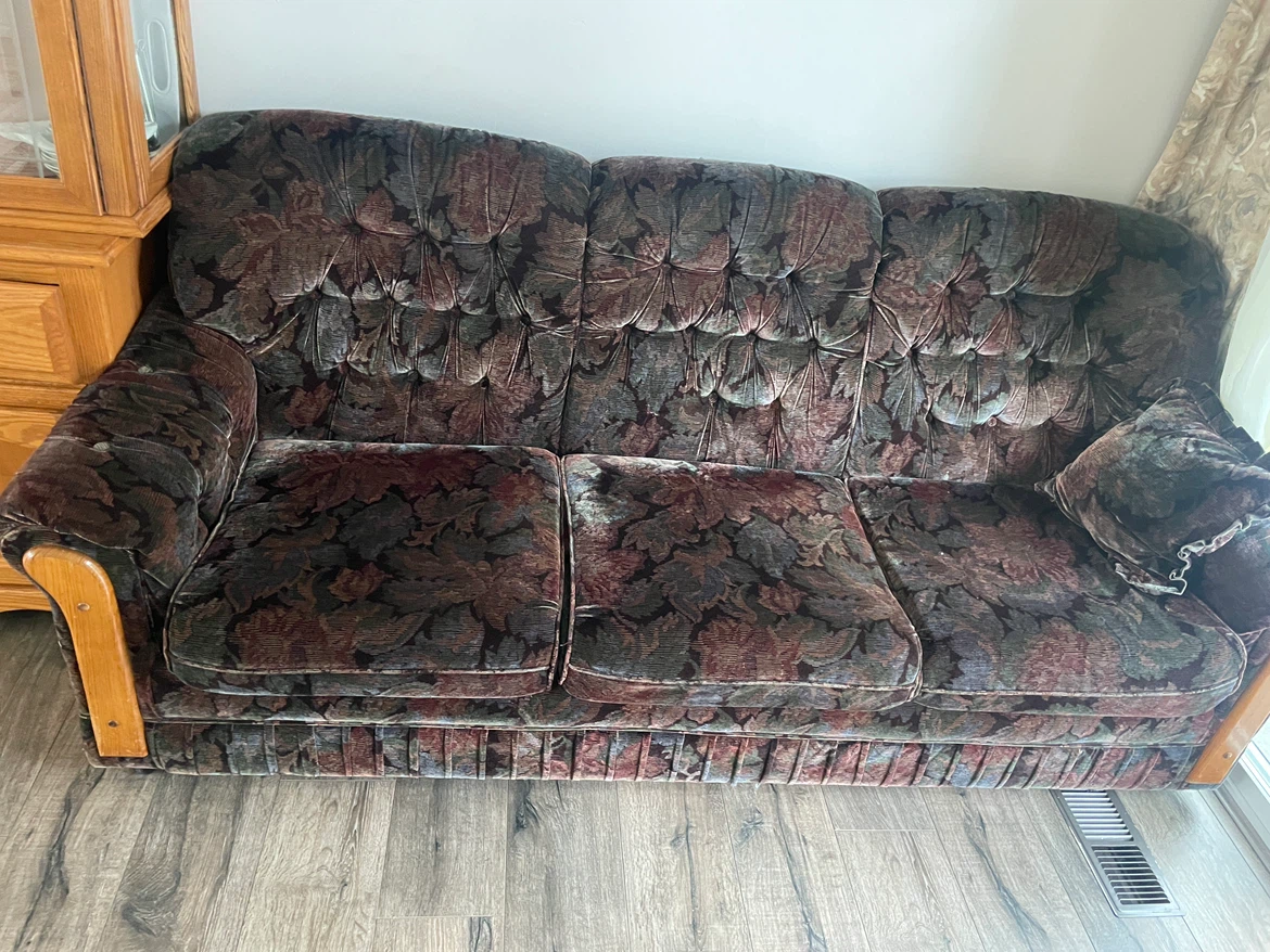 Vintage 3-Seat Floral Sofa - photo 3