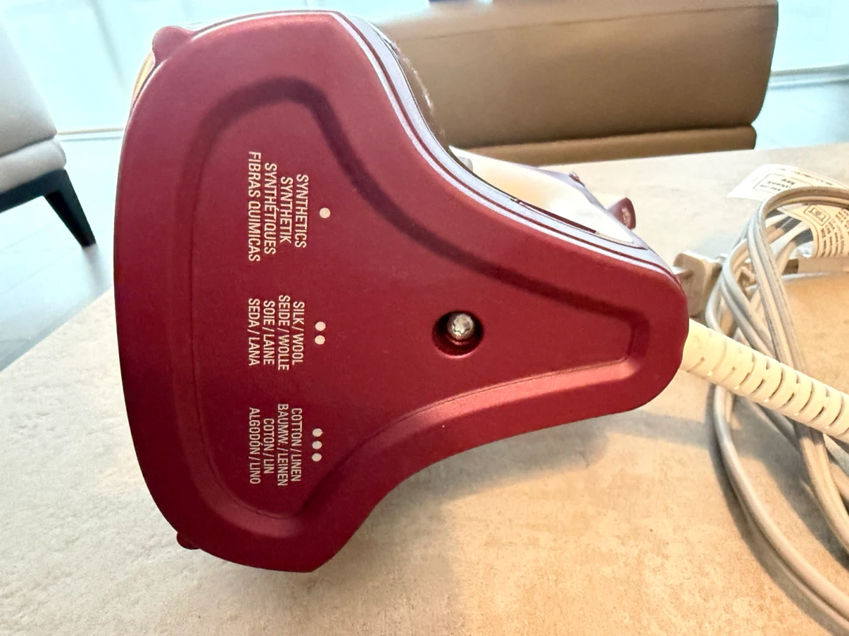 Rowenta Focus Excel Steam Iron - photo 2
