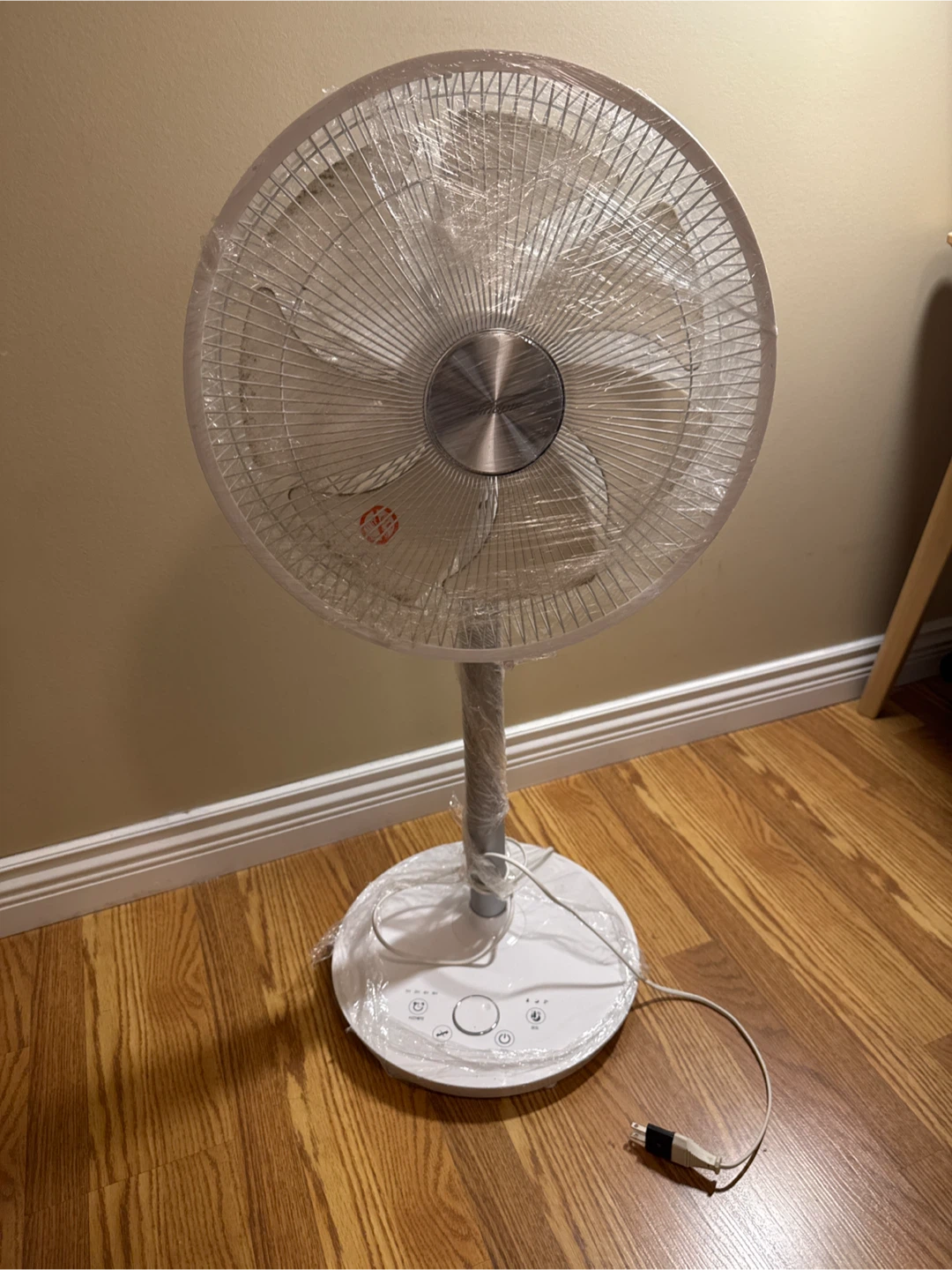 White Fan / free delivery!!!