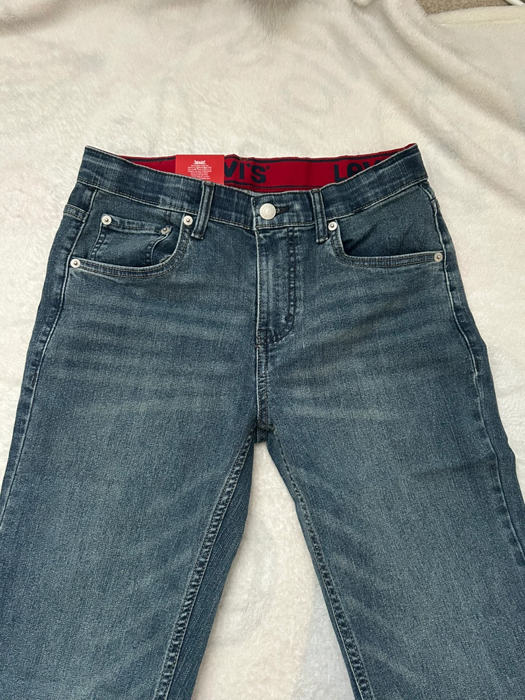 ⭐️ LEVI’S 514 JEANS ⭐️