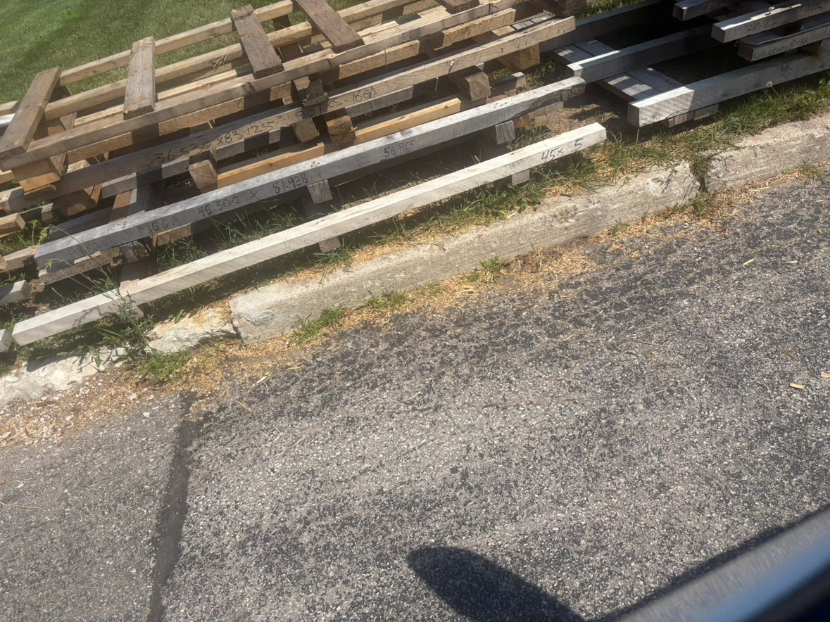 Wood Pallets and skids - photo 2