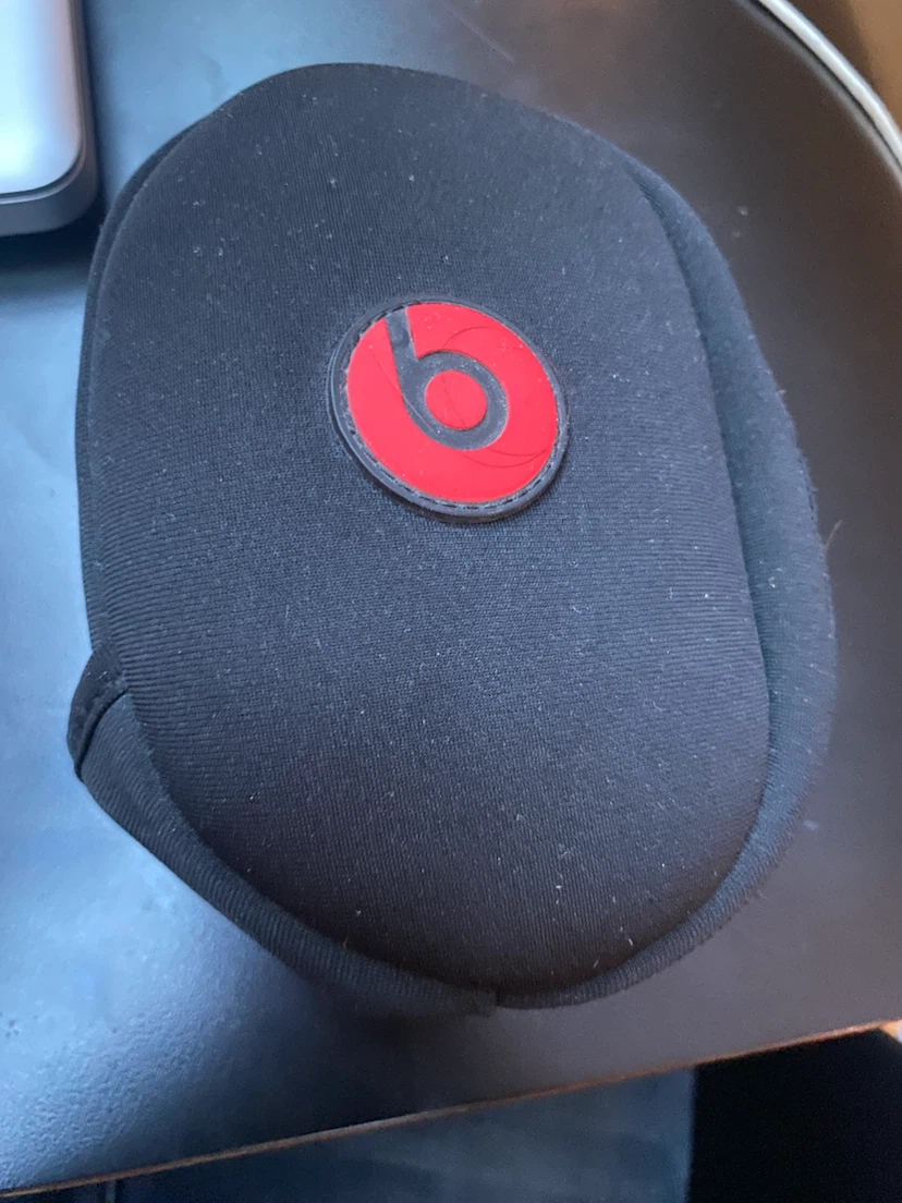Beats by Dre Headphones with Case - photo 3